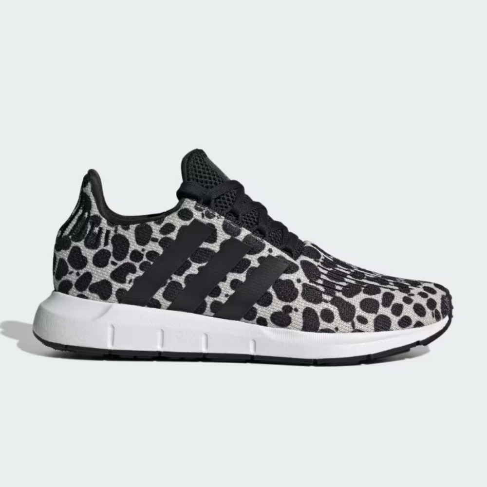 Adidas Swift Run Tennis Shoes, 5.5